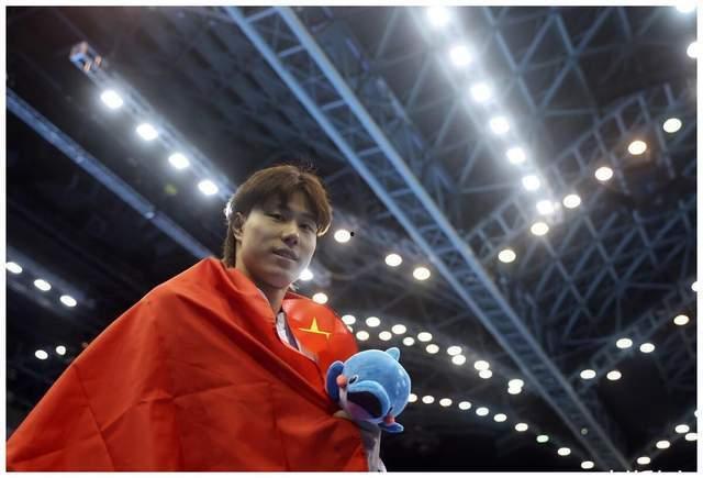 覃海洋吃瓜前线,揭秘娱乐圈幕后故事